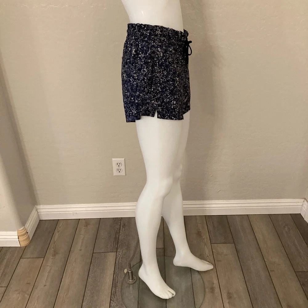 Athleta Abstract Black Confetti Print Athletic Shorts Size 4